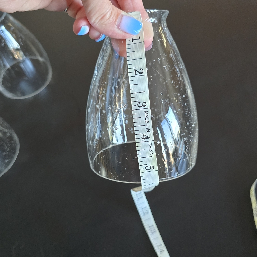 Set Of 6 Bubbled Glass Huricanes For Lights. - Picture 4 of 7